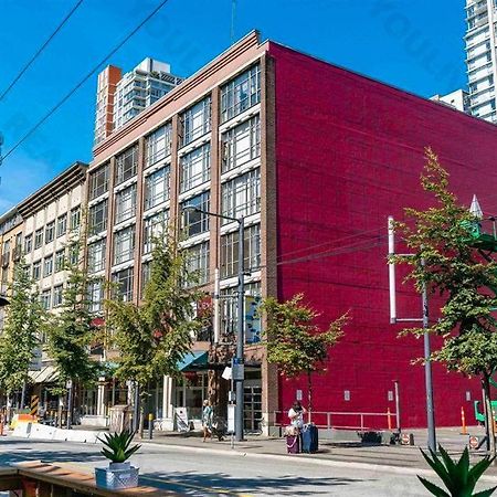 Entire Condo In Heart Of Downtown バンクーバー エクステリア 写真
